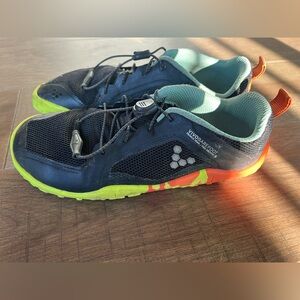 Vivobarefoot kids size 32 eur/1 US kids
